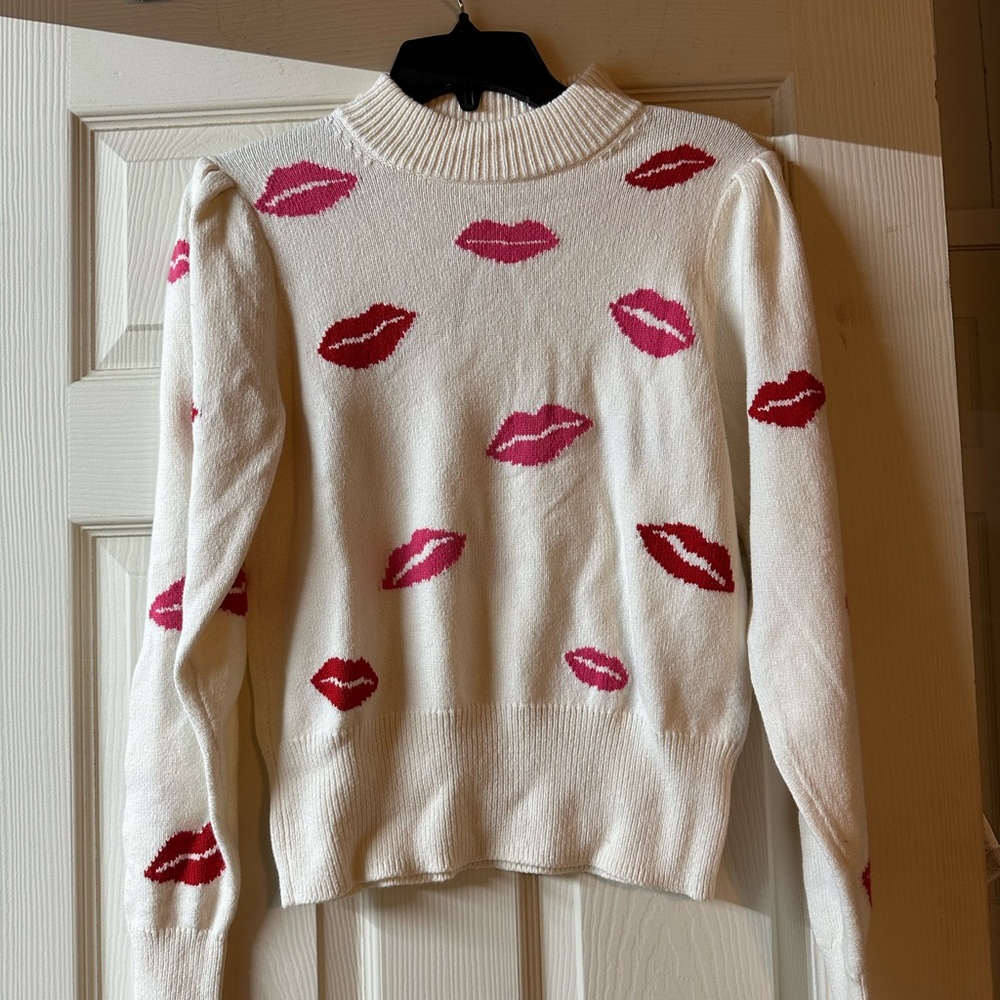 kate spade White Sweater with Pink Lip Design
